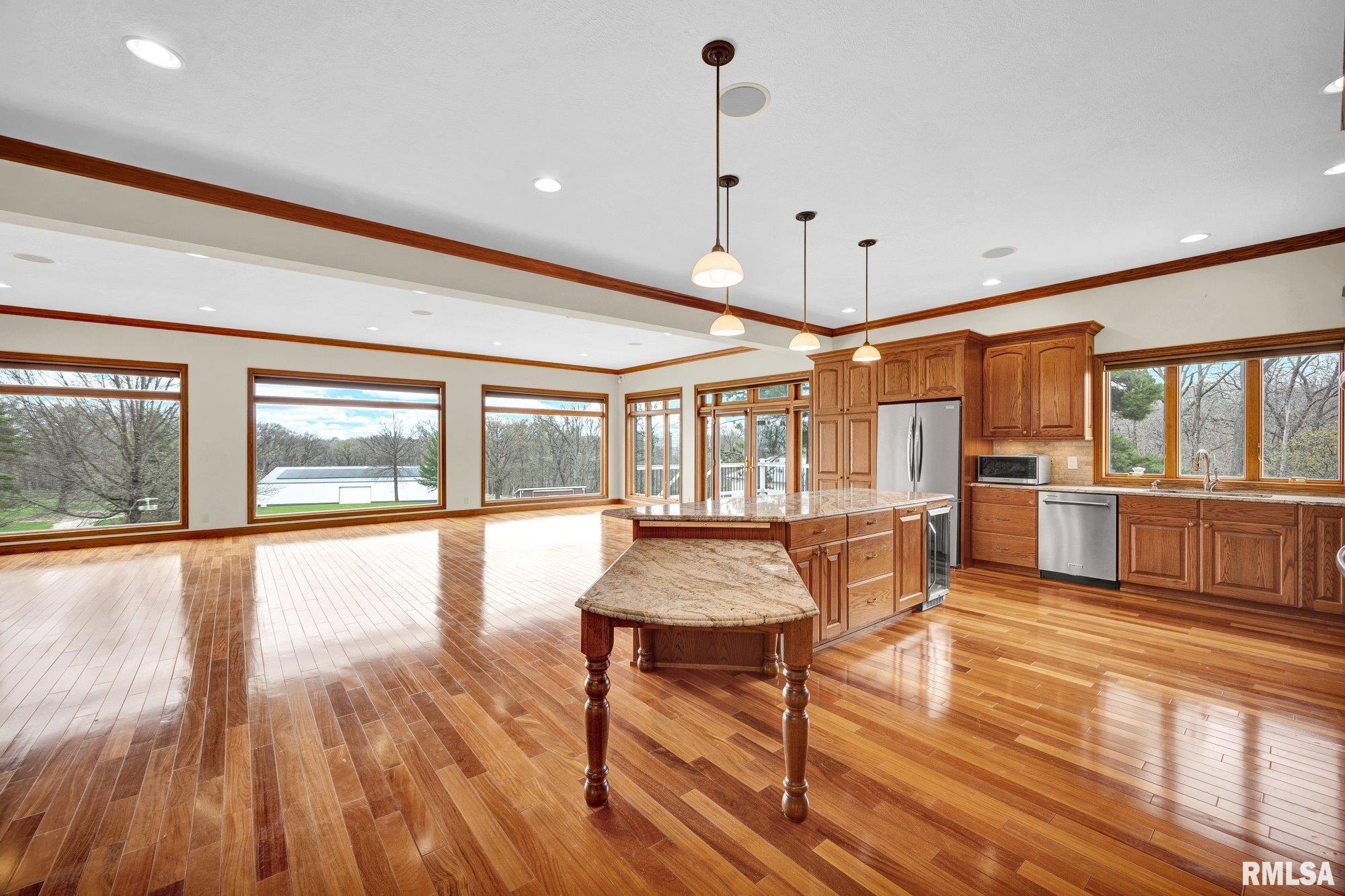 22500 Spring Creek Road Washington, IL 61571 - Photo 13 of 100