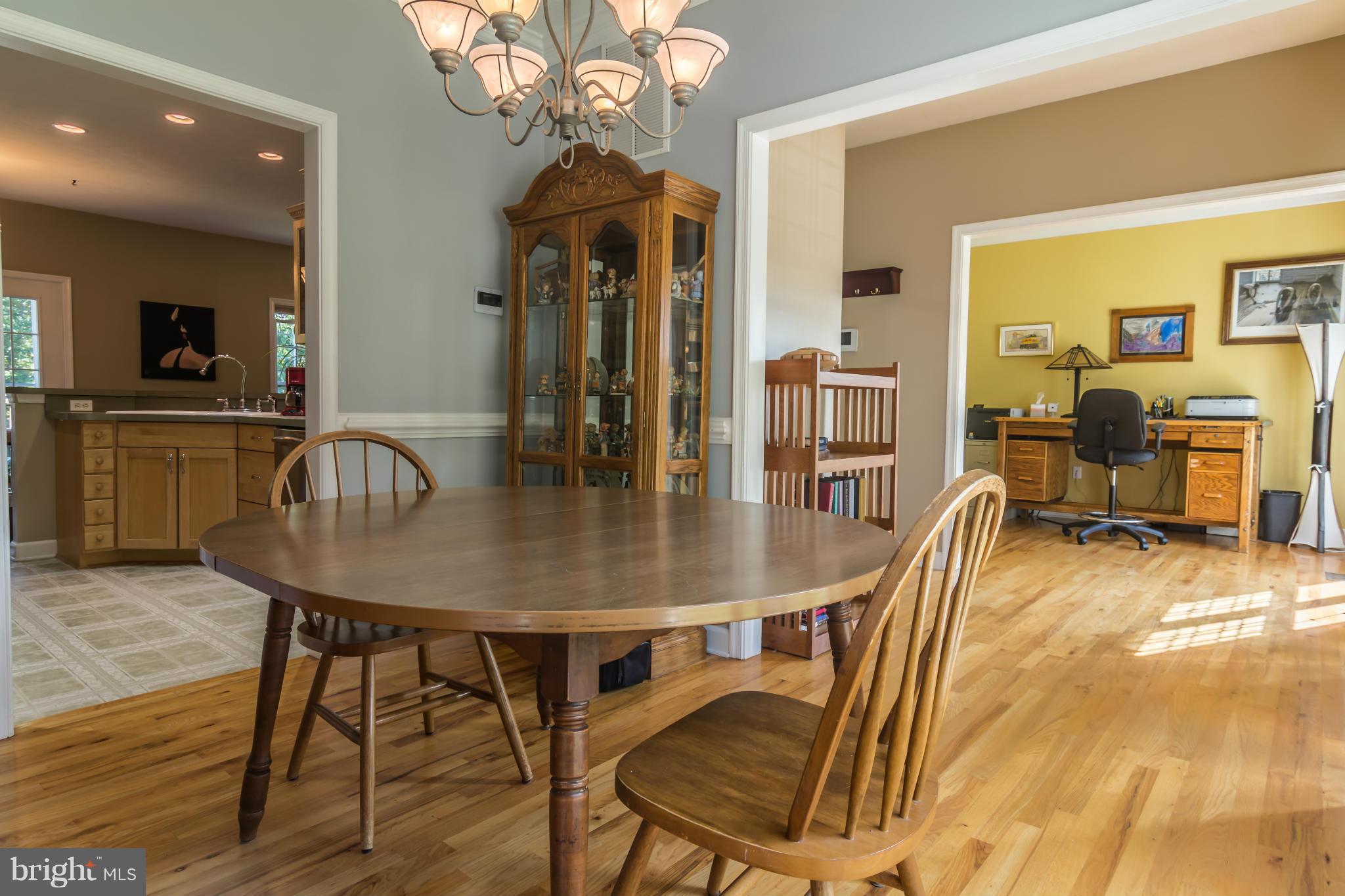 122 Asbury Road Winchester, VA 22602 - Photo 4 of 30 Dining Room