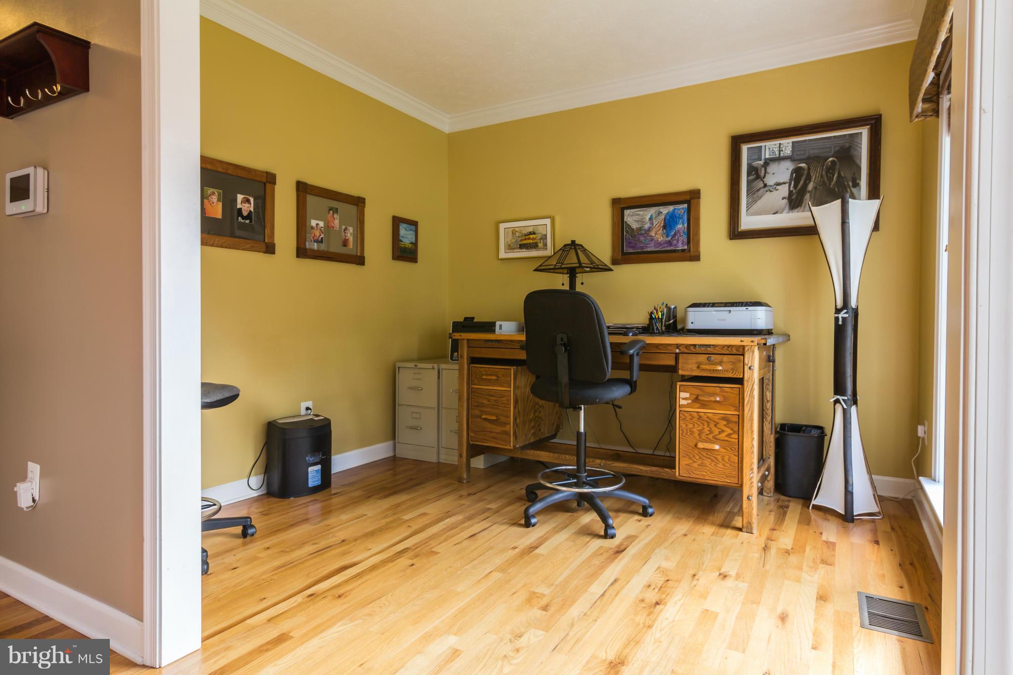 122 Asbury Road Winchester, VA 22602 - Photo 5 of 30 Formal living room (used as office)