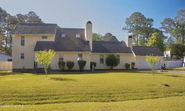 $2,400 | 2106 Perry Drive, Jacksonville, NC 28546