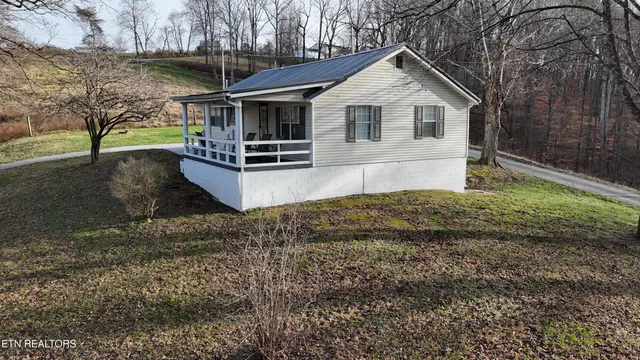 $379,900 | 105 Echo Valley Road, Rocky Top, TN 37769