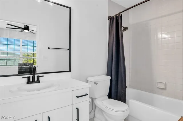 $2,000 | 3825 Schoolhouse Road East, Unit 5, Fort Myers, FL 33916