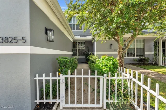 $2,000 | 3825 Schoolhouse Road East, Unit 5, Fort Myers, FL 33916