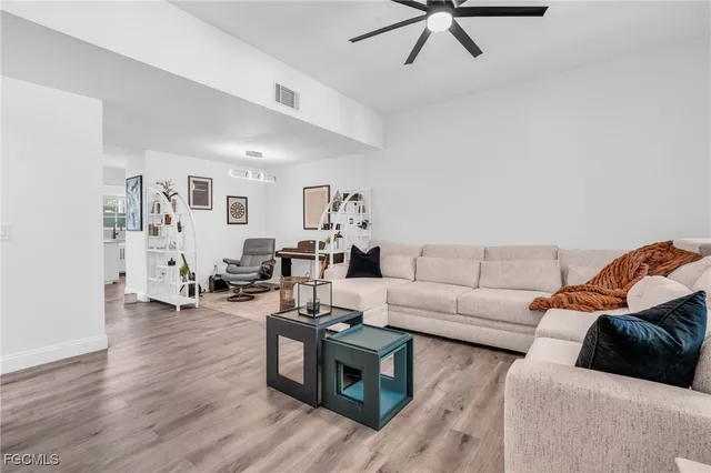 $2,000 | 3825 Schoolhouse Road East, Unit 5, Fort Myers, FL 33916