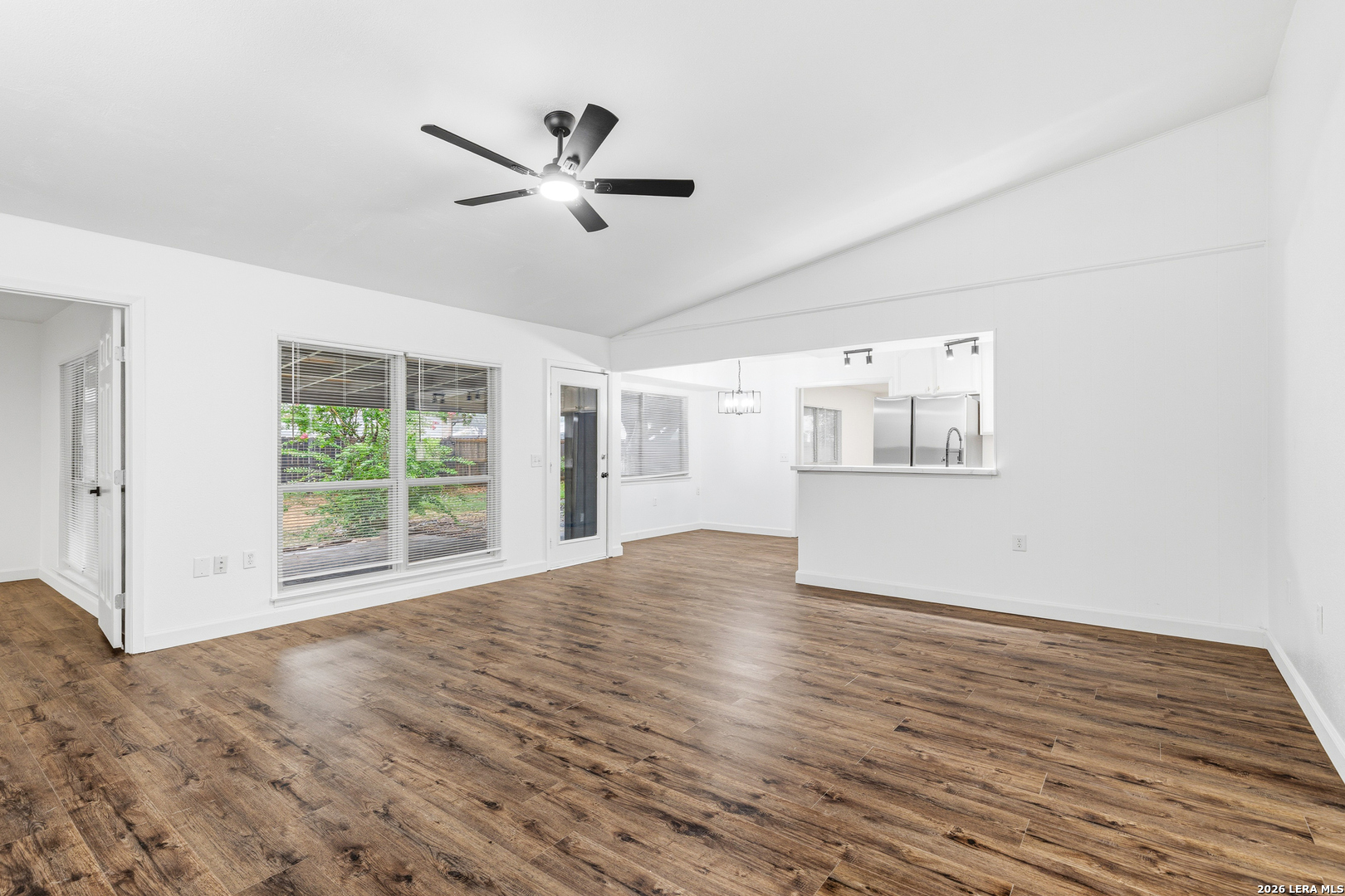 13207 Monte Rio Street San Antonio, TX 78233 - Photo 9 of 24