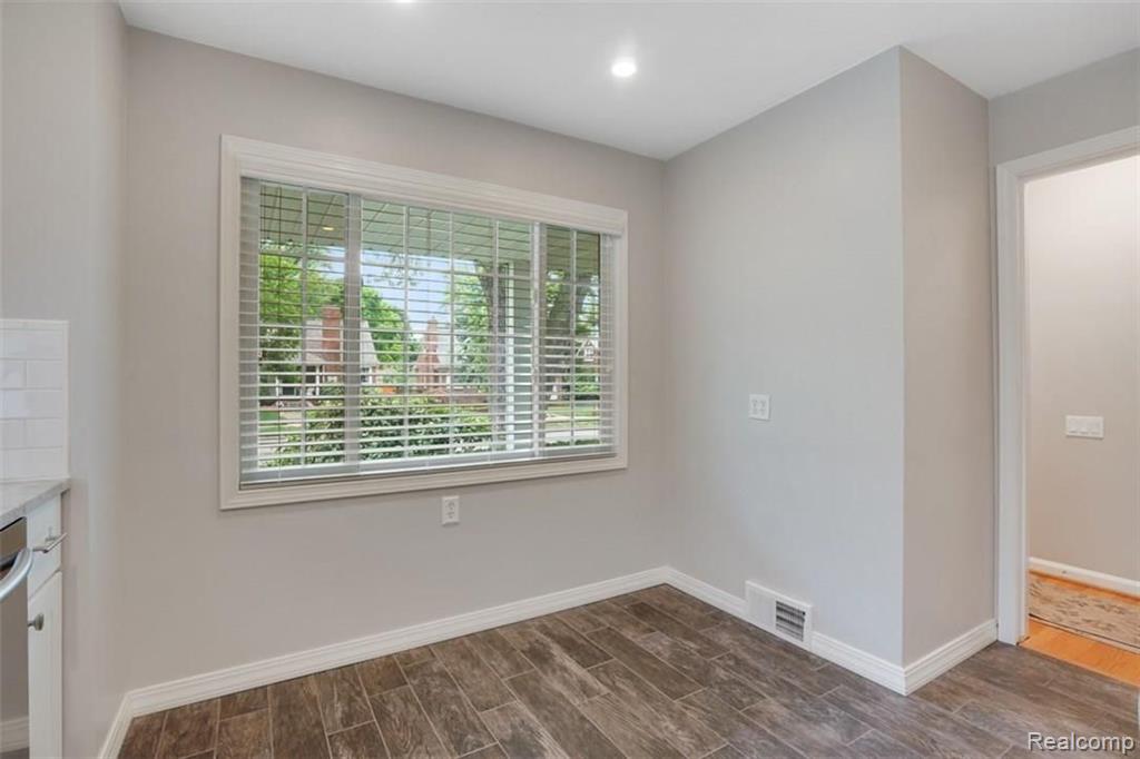 2546 Windemere Road Birmingham, MI 48009 - Photo 8 of 27