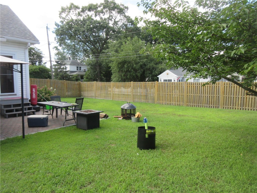 45 Coyle Street Warwick, RI 02886 - Photo 8 of 27 Yard View