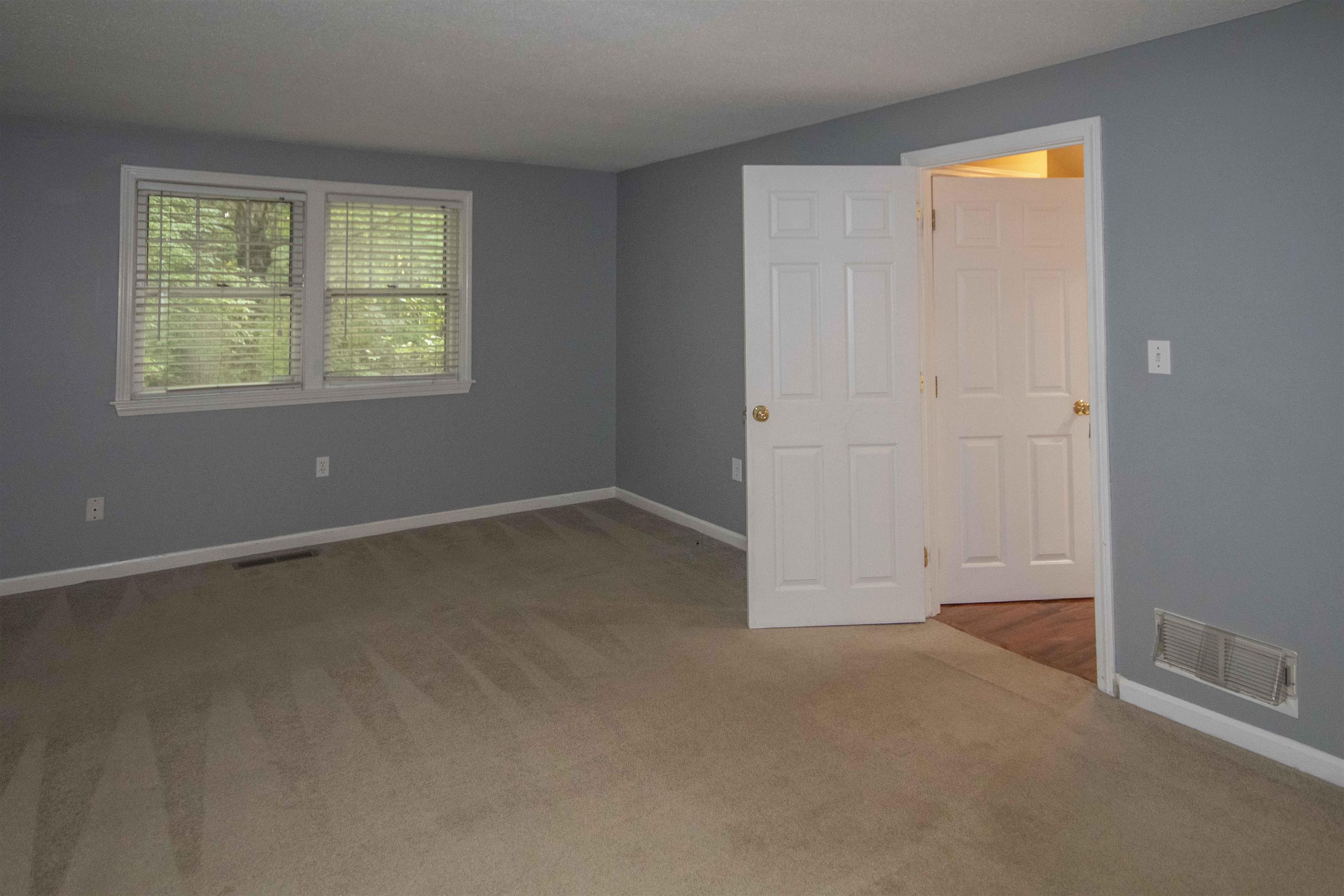 6 Winding Pond Road Londonderry, NH 03053 - Photo 12 of 39