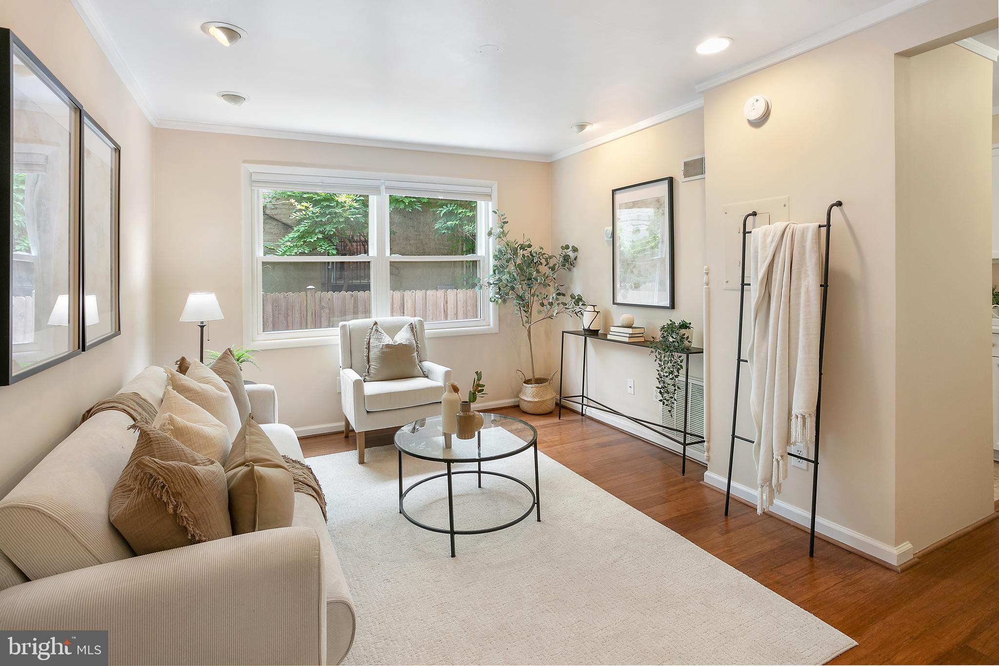 469 Ridge Street Northwest, Unit 1 Washington, DC 20001 - Photo 3 of 20