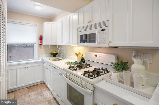 $320,000 | 469 Ridge Street Northwest, Unit 1, Washington, DC 20001