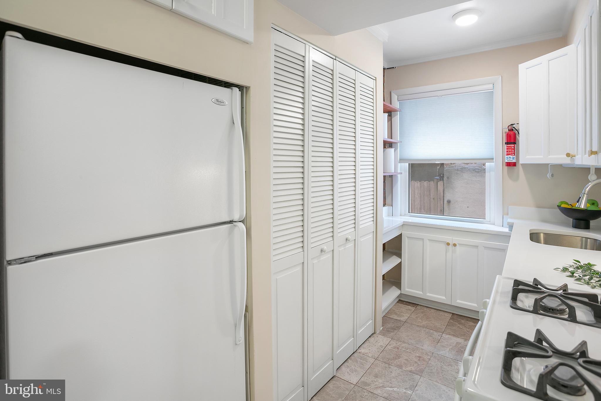 469 Ridge Street Northwest, Unit 1 Washington, DC 20001 - Photo 8 of 20