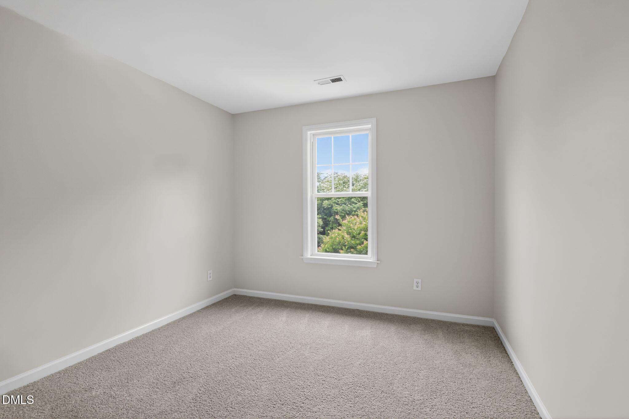 2213 Dunlin Lane Raleigh, NC 27614 - Photo 14 of 17 10_2213_Dunlin_Ln_Raleigh_NC_27614-Livin