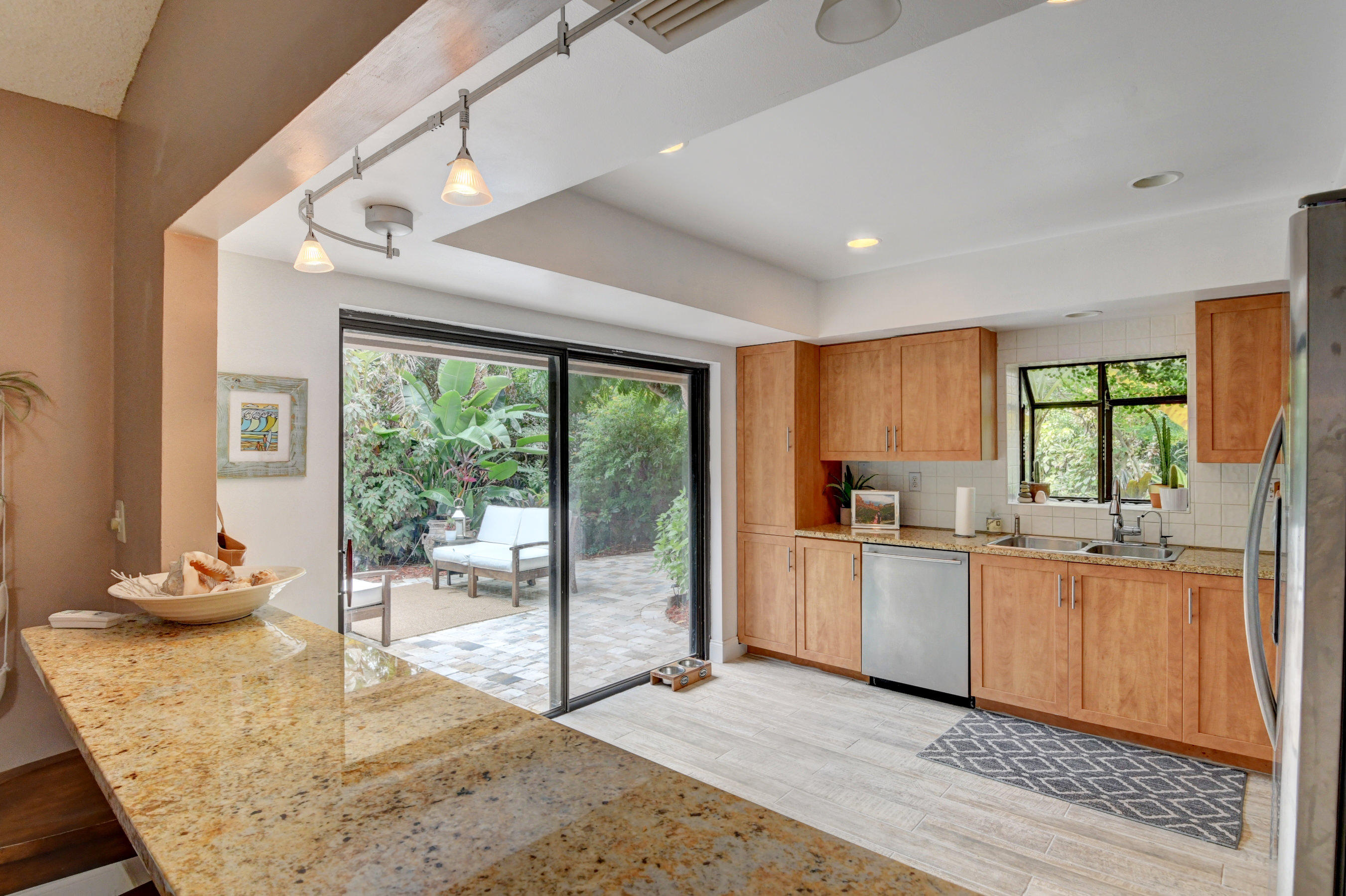 2892 Southwest 6th Street Delray Beach, FL 33445 - Photo 11 of 36 DSC_7478_79_80_81_82