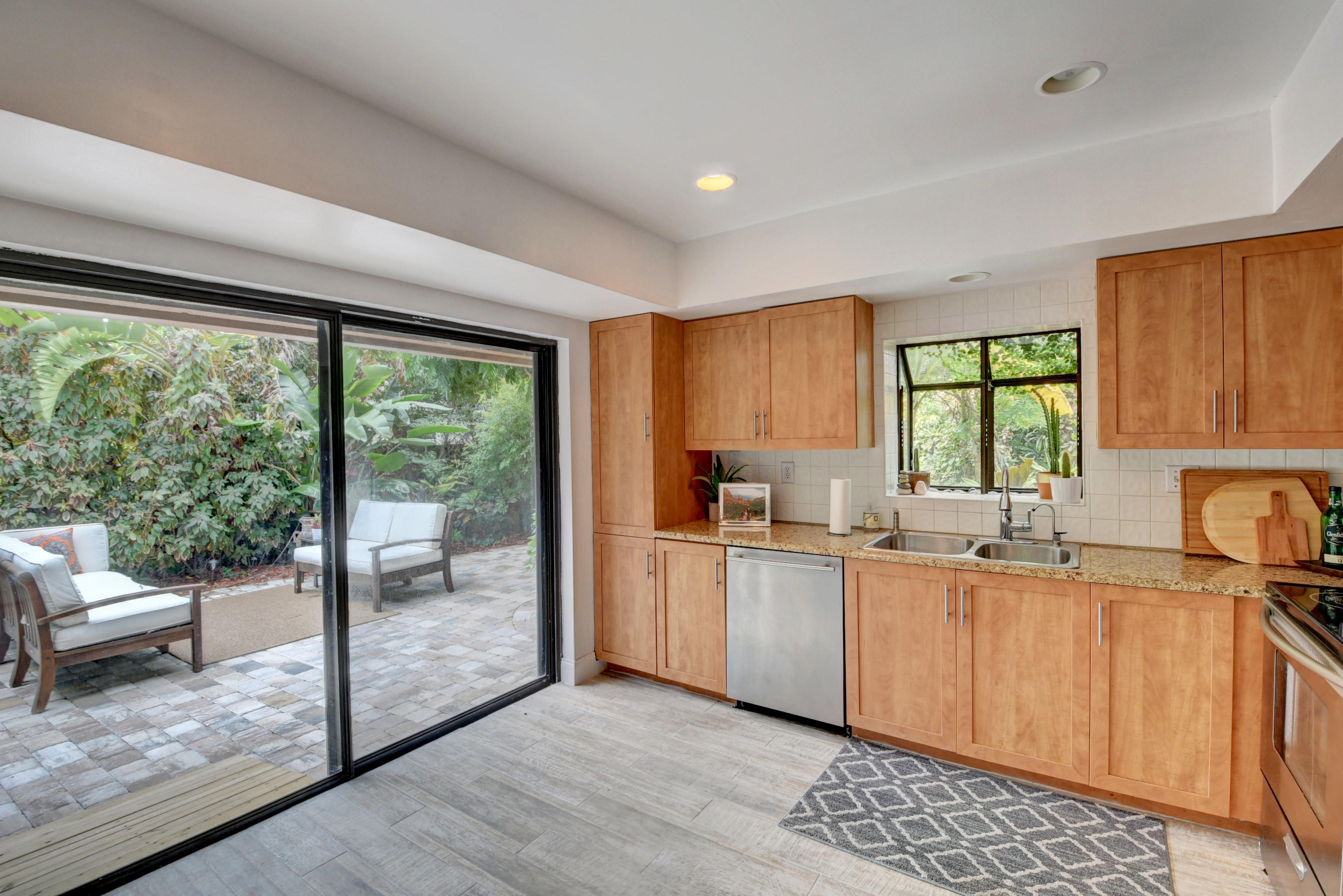 2892 Southwest 6th Street Delray Beach, FL 33445 - Photo 14 of 36 DSC_7503_4_5_6_7