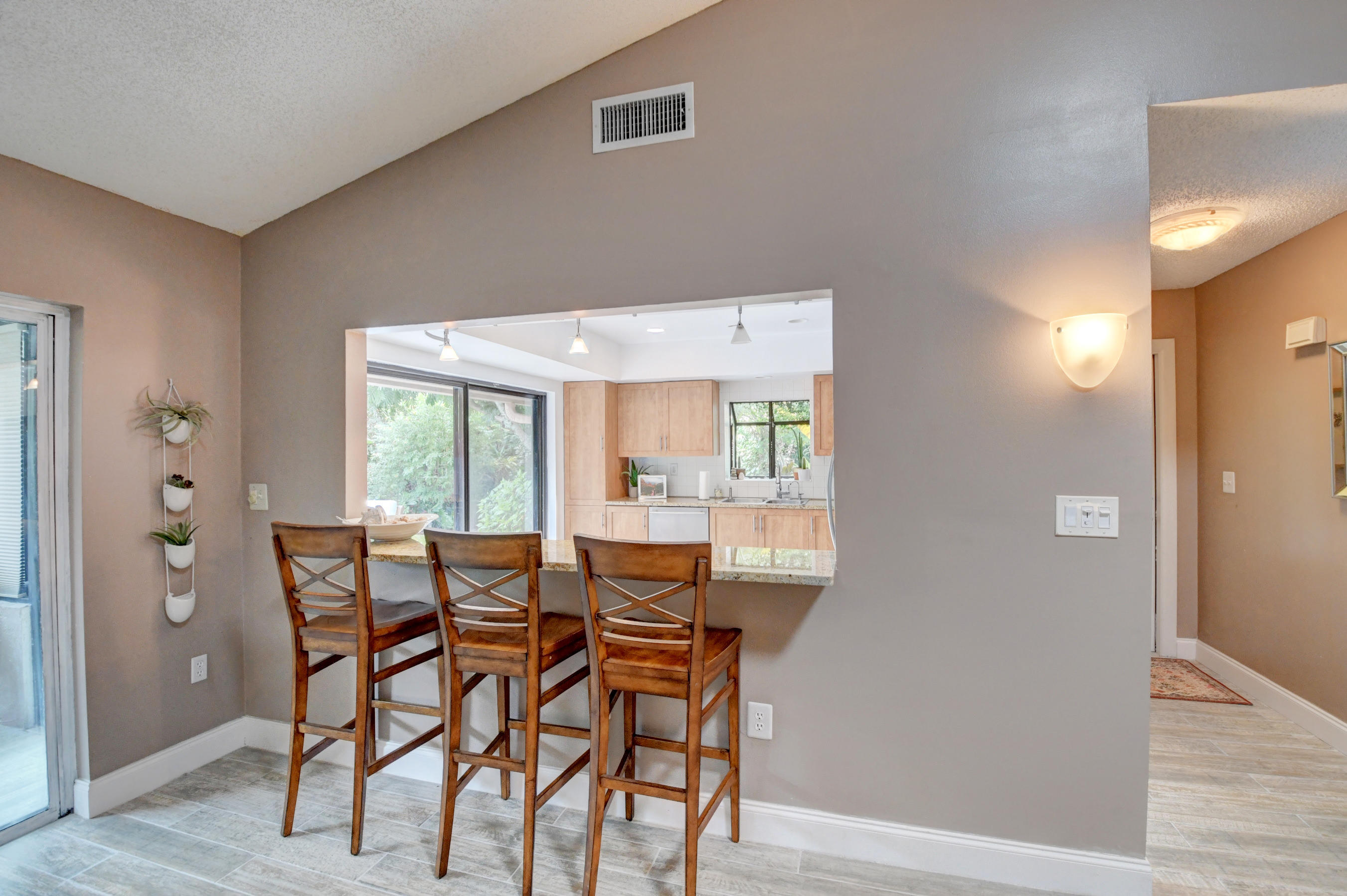 2892 Southwest 6th Street Delray Beach, FL 33445 - Photo 10 of 36 DSC_7473_4_5_6_7