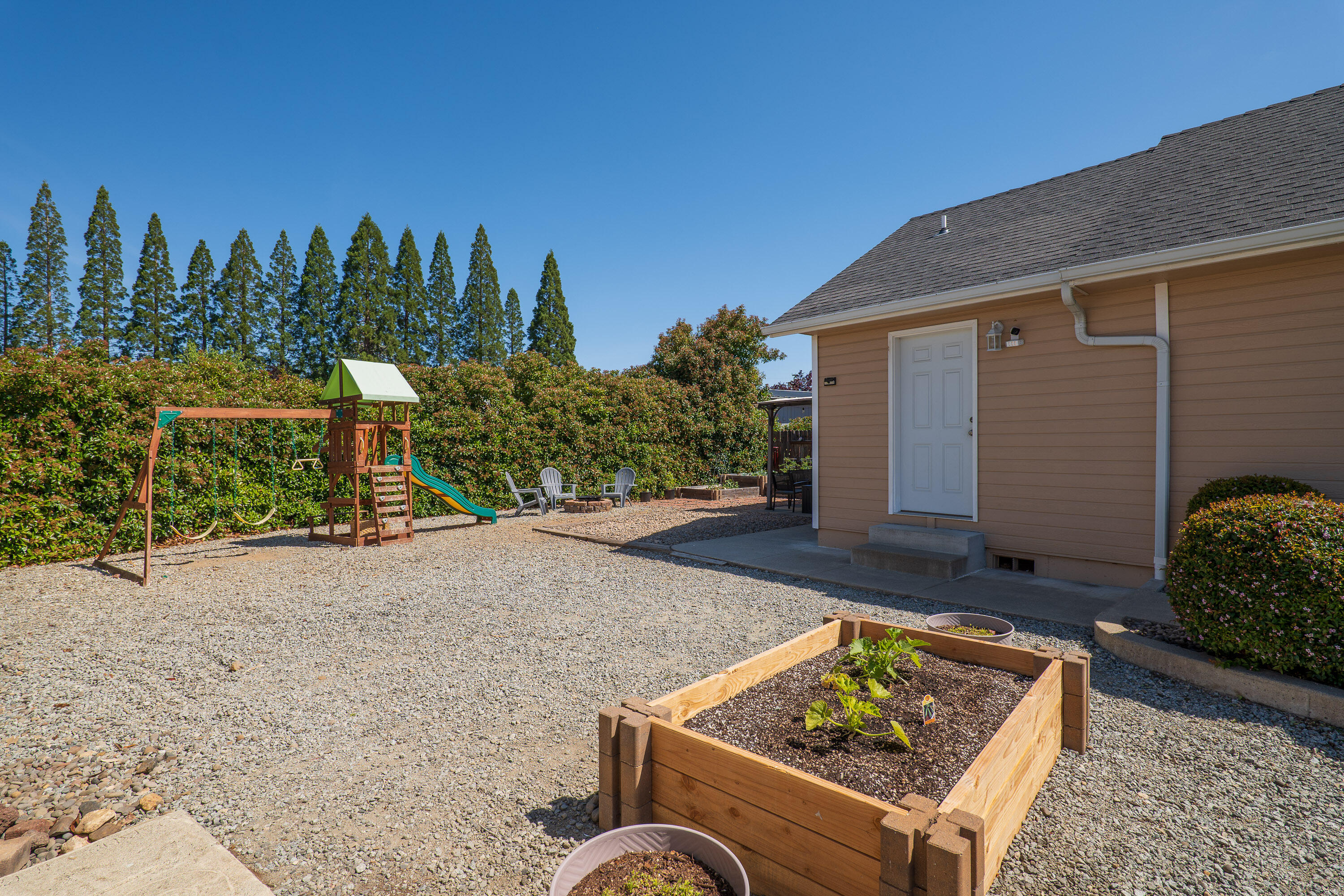 829 Hazel Street Central Point, OR 97502 - Photo 29 of 33 829HazelSt-032