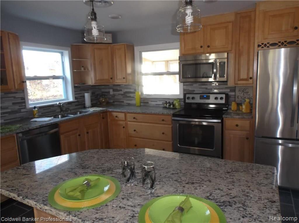 1072 Baldwin Road Lapeer, MI 48446 - Photo 14 of 84