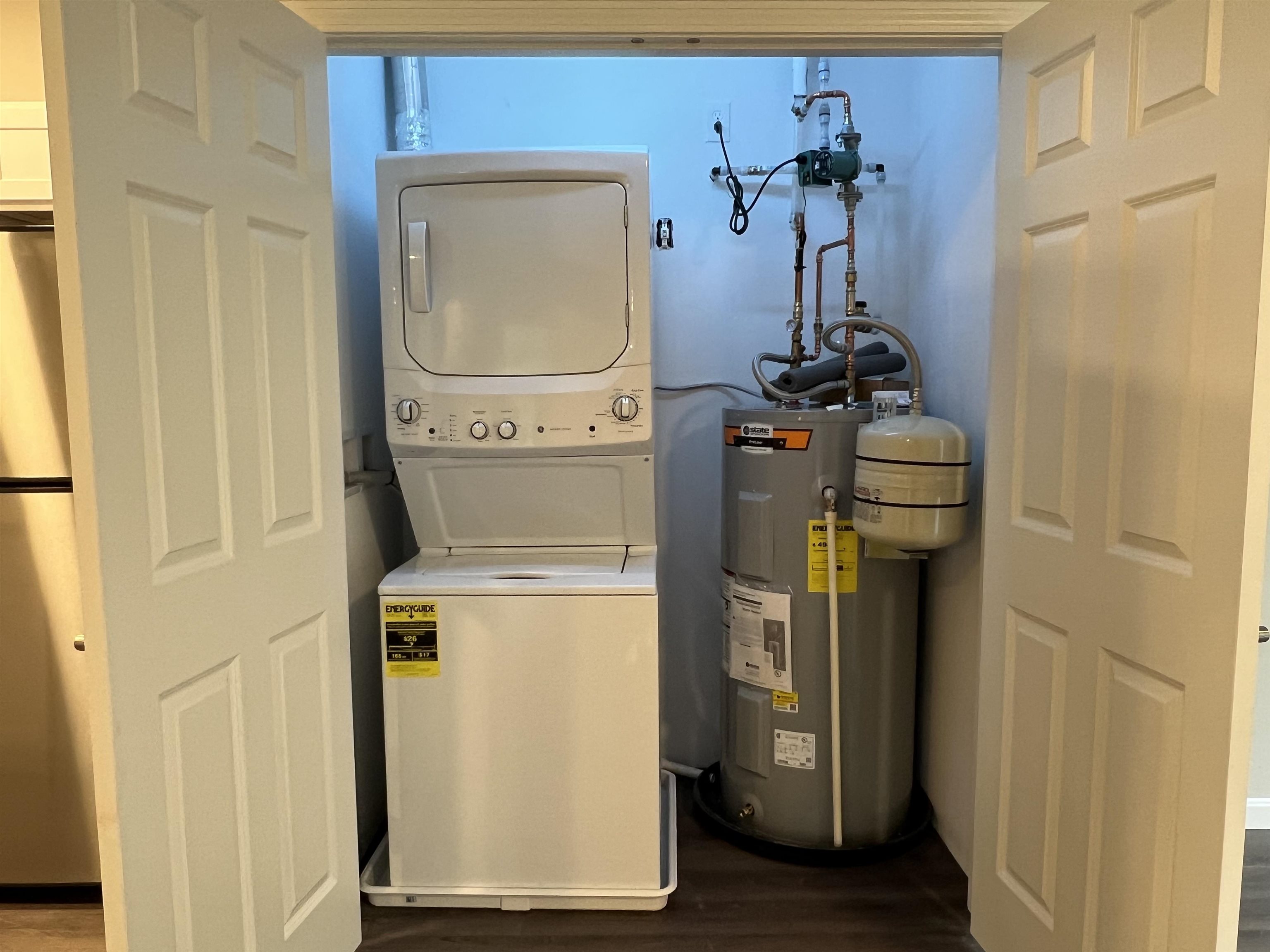 217 Rockingham Road, Unit 205 Londonderry, NH 03053 - Photo 4 of 12