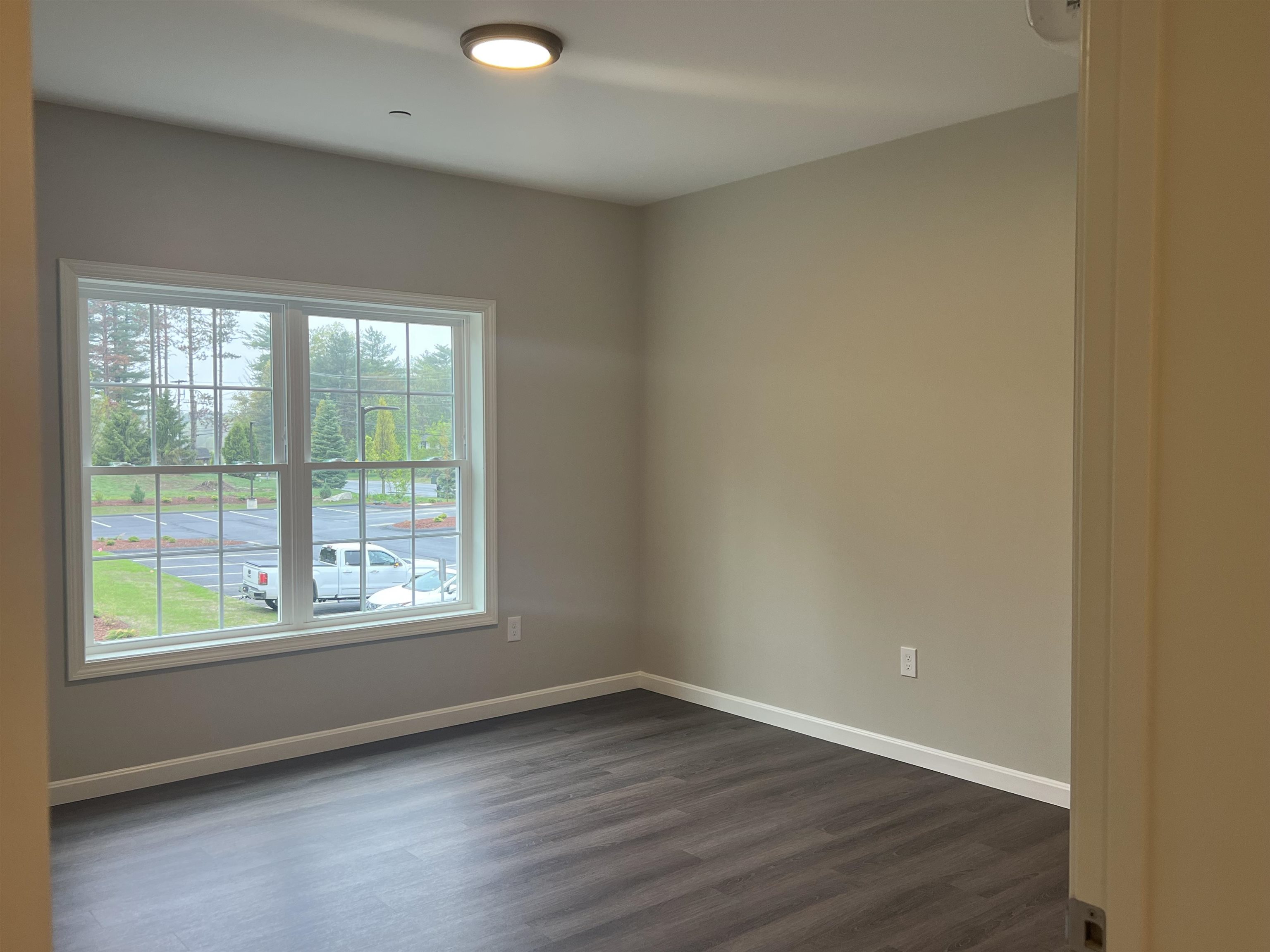 217 Rockingham Road, Unit 205 Londonderry, NH 03053 - Photo 6 of 12