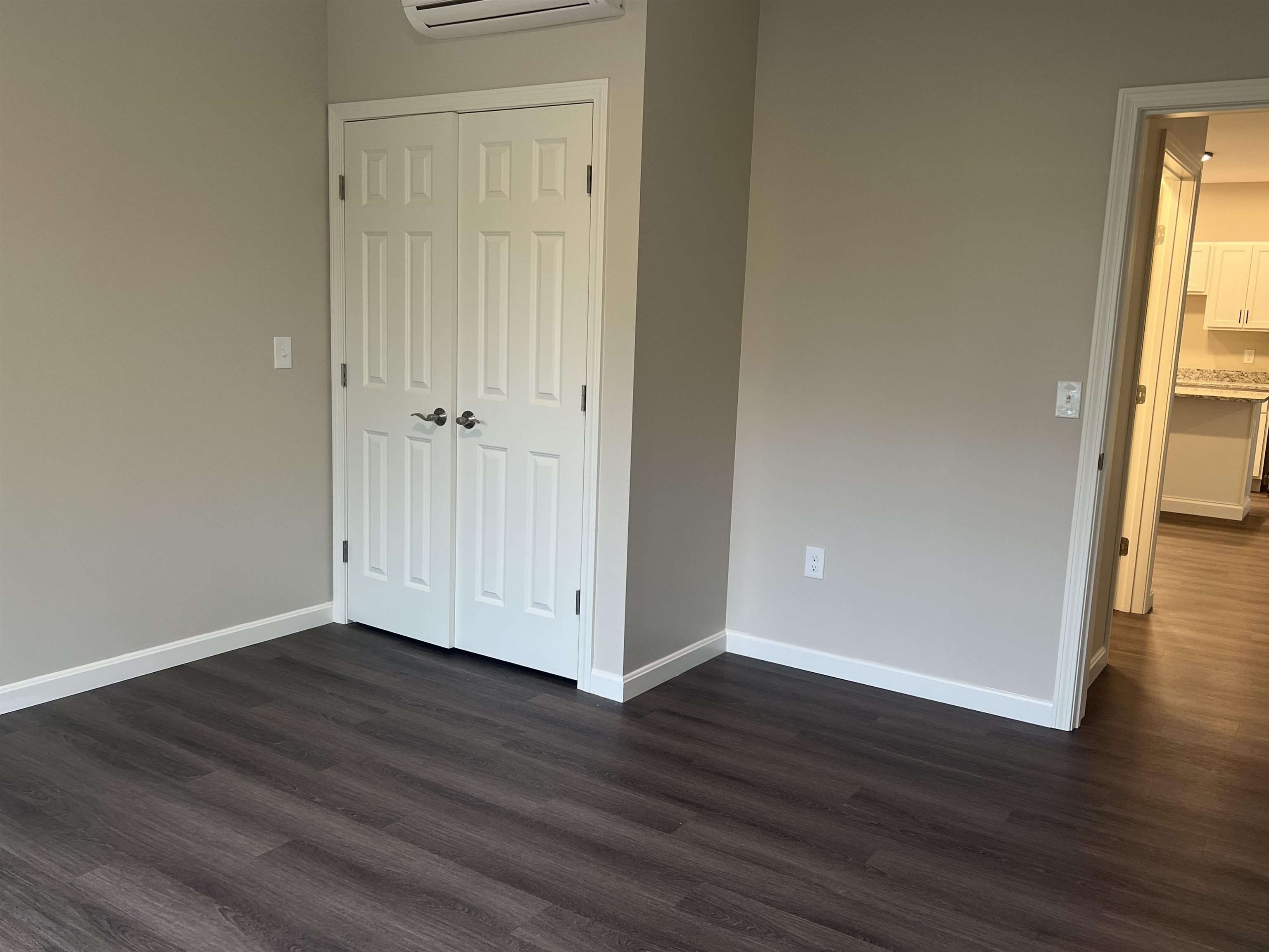 217 Rockingham Road, Unit 205 Londonderry, NH 03053 - Photo 7 of 12