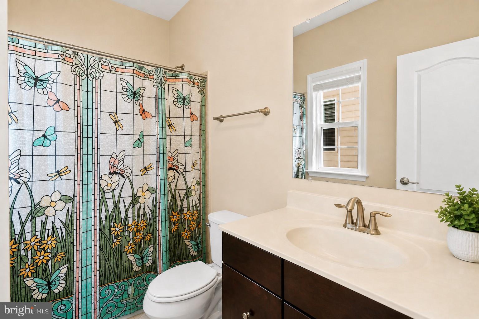 7303 Hayfield Road Alexandria, VA 22315 - Photo 23 of 39