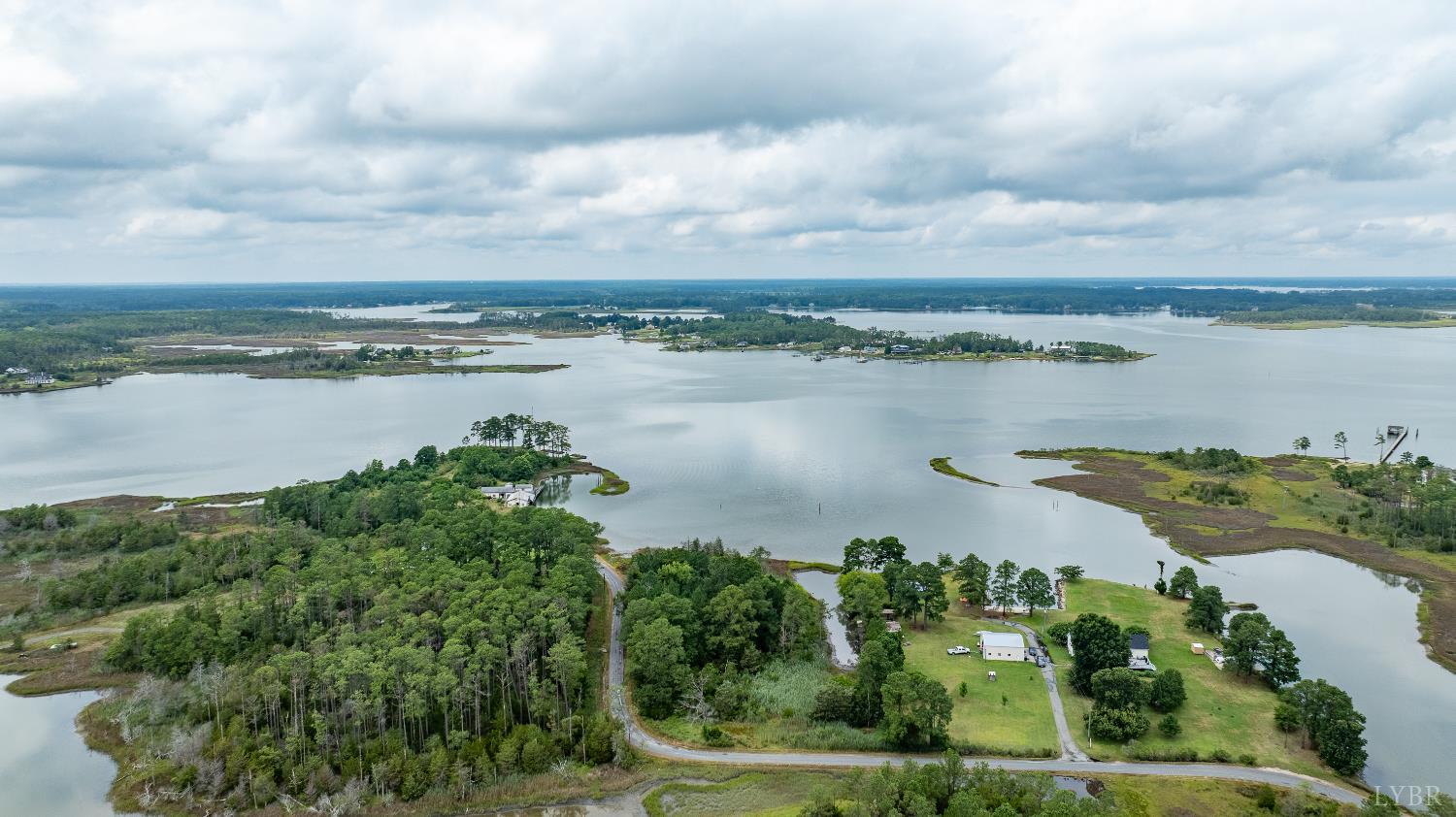 9323 Rowes Point Road Hayes, VA 23072 - Photo 3 of 23