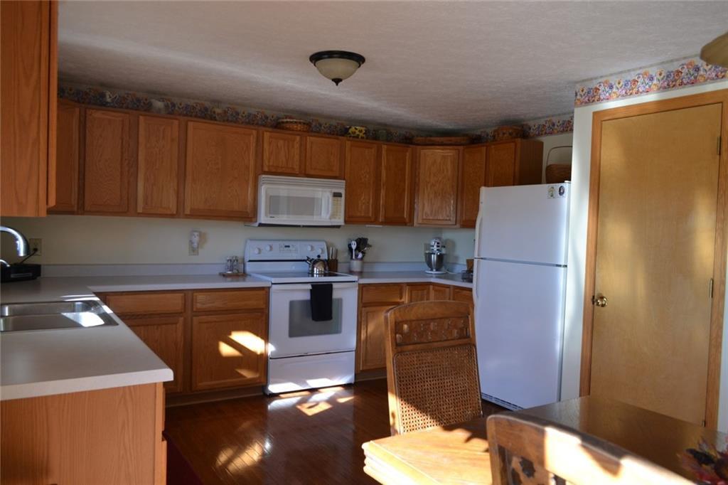 5051 Johnson Road Springfield, OH 45502 - Photo 11 of 29