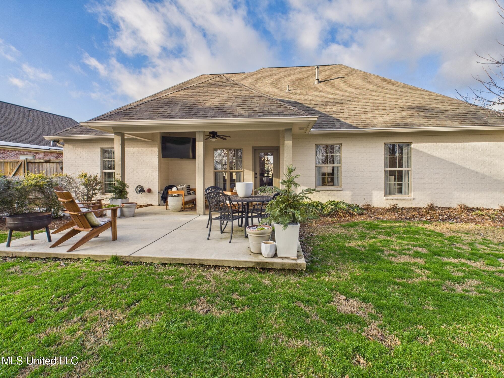 141 Fieldstone Lane Madison, MS 39110 - Photo 34 of 39 CAM02761G0-PR0045-STILL043