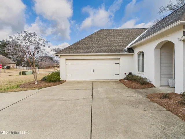 $339,000 | 141 Fieldstone Lane, Madison, MS 39110