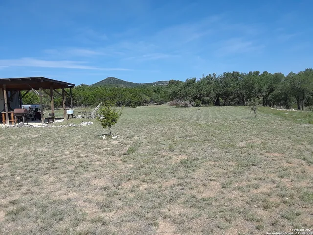 $223,000 | 337 Beulah Place, Utopia, TX 78884