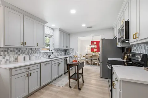 $460,000 | 2209 Glen Forest Lane, Plano, TX 75023