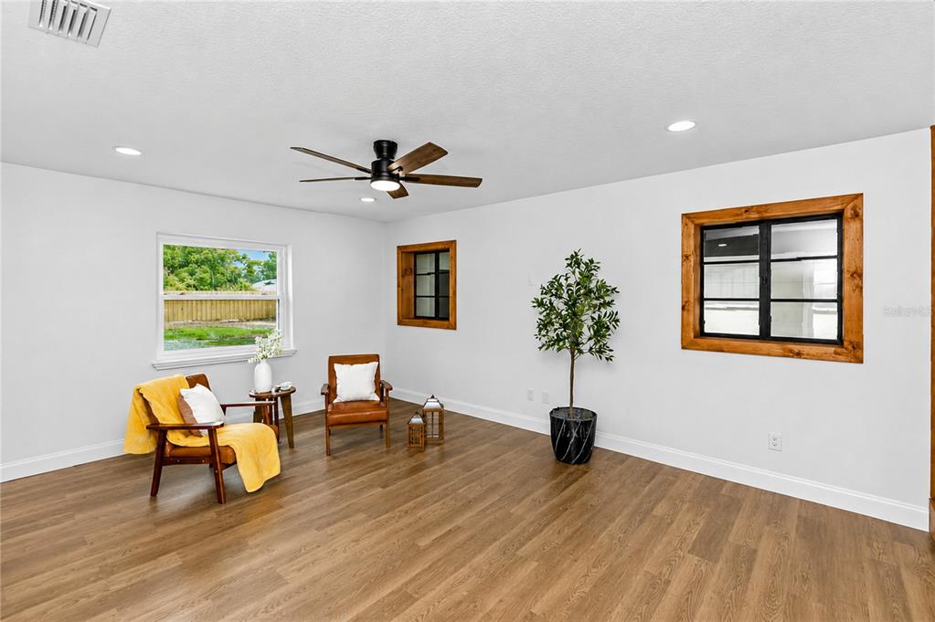 112 Colomba Road DeBary, FL 32713 - Photo 4 of 21 Gallery Image 4