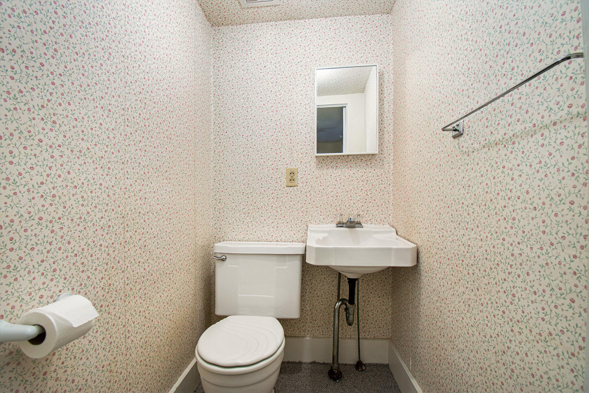 340 Centreville Road Constantine, MI 49042 - Photo 18 of 24 1/2 Bath
