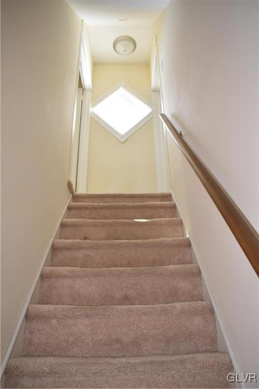 2161 East Scenic Drive Bath, PA 18014 - Photo 16 of 27