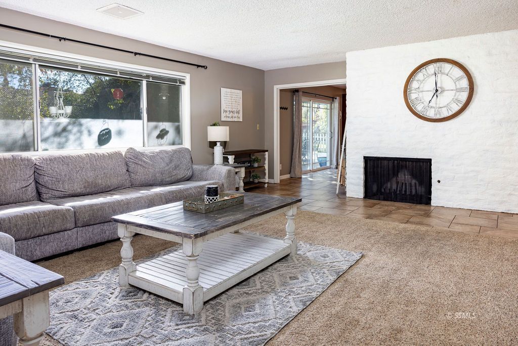 1227 Wayne Street Ridgecrest, CA 93555 - Photo 10 of 43 Gallery Image 10