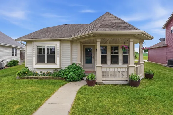 $300,000 | 137 Covington Cove Circle, Deerfield, WI 53531