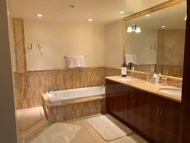 $5,600 | 50 Puu Anoano Street, Unit 1801, Lahaina, HI 96761