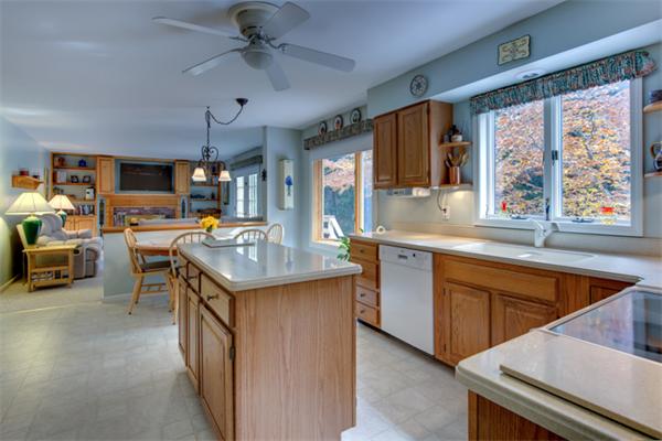 97 Blood Road Charlton, MA 01507 - Photo 10 of 30 Gallery Image 10