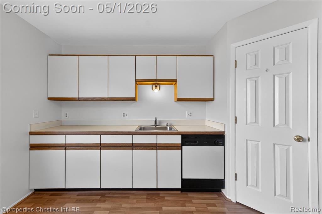 2513 Samoset Road Royal Oak, MI 48073 - Photo 13 of 40