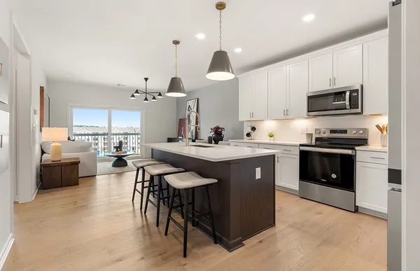 $546,060 | 141 East Pt Drive, Unit 403, Rumford, RI 02916