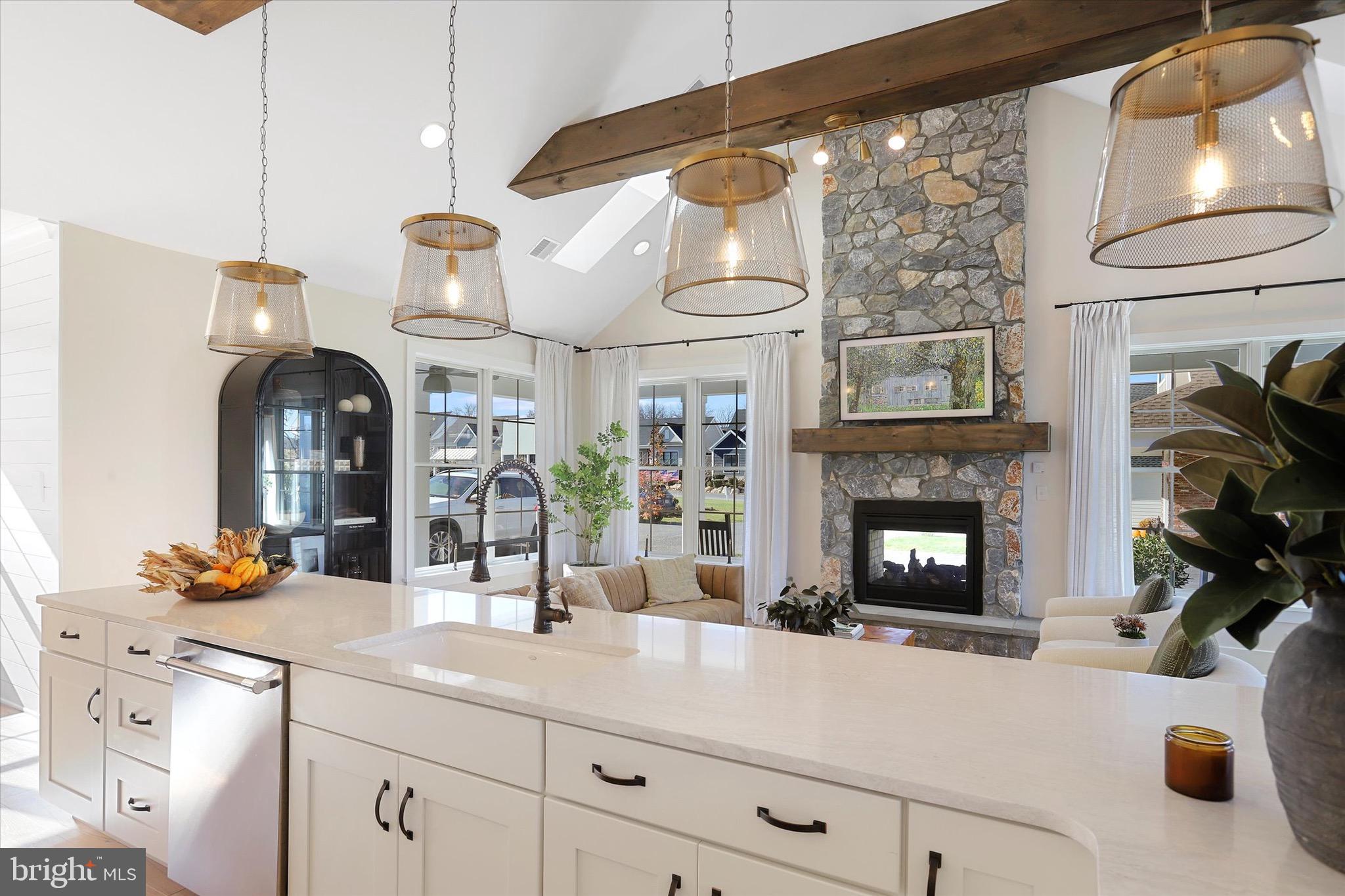 165 Duncan Loop Boiling Springs, PA 17007 - Photo 16 of 52