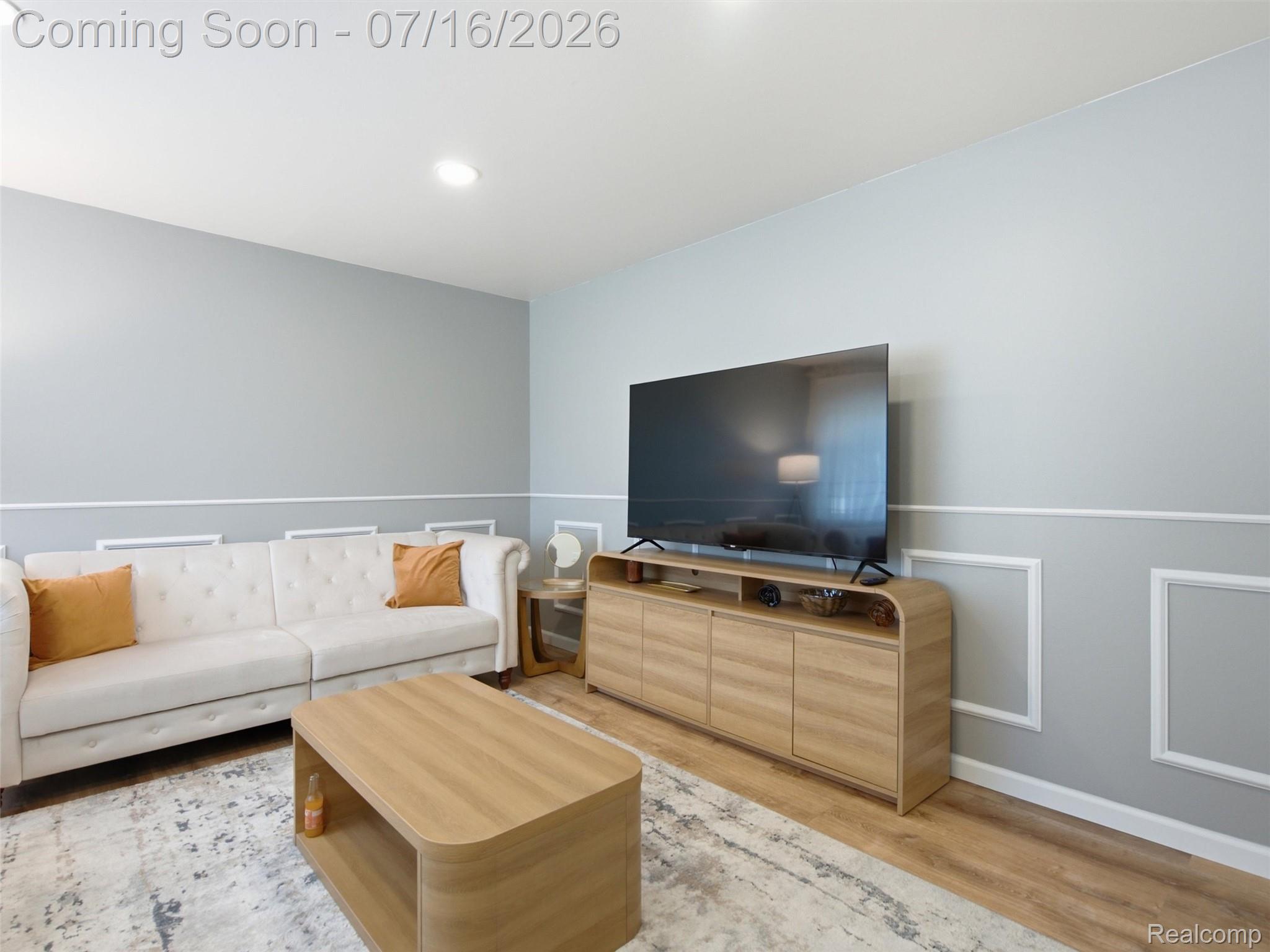 3218 East 14 Mile Road Warren, MI 48092 - Photo 7 of 26 26-DSC08524.jpg