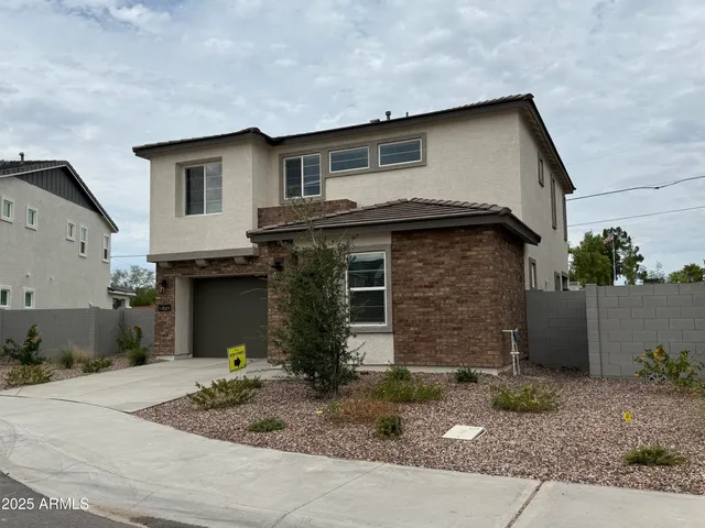 $579,900 | 670 West Laredo Street, Chandler, AZ 85225
