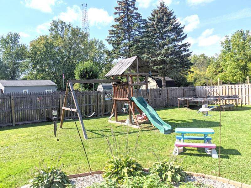 1998 Hatch Road Bay City, MI 48708 - Photo 25 of 32