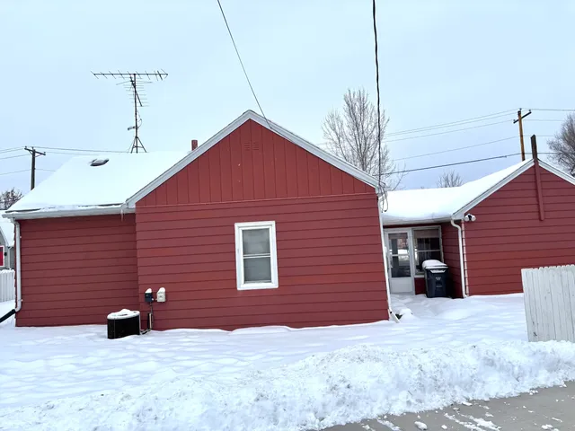 $167,900 | 1612 Green Bay Street, La Crosse, WI 54601