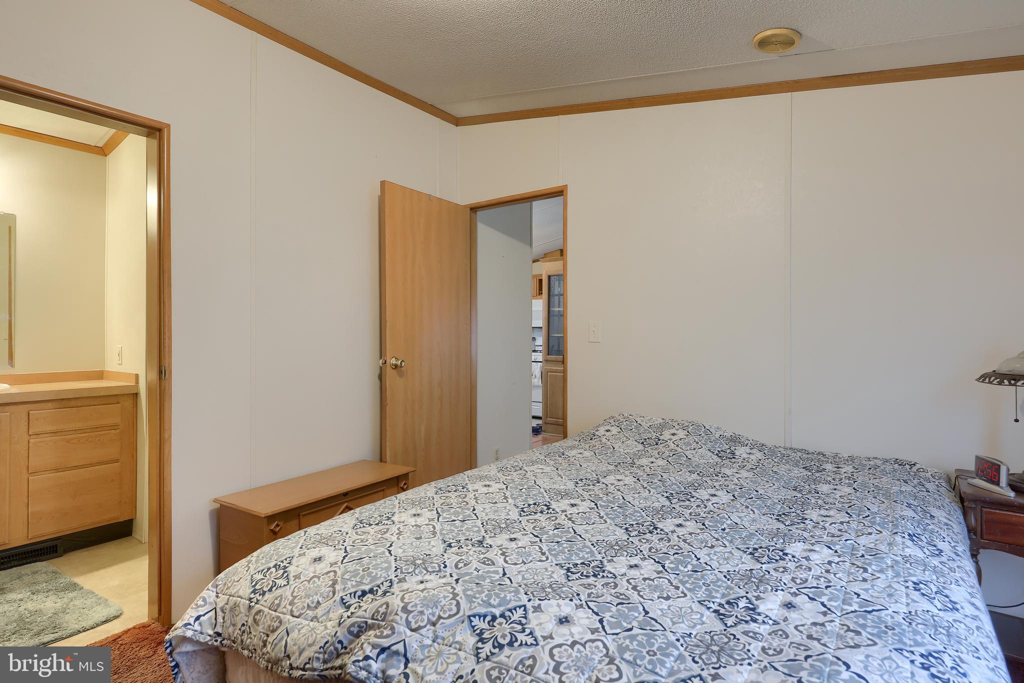 181 Weidler Lane Lititz, PA 17543 - Photo 8 of 27 Gallery Image 8