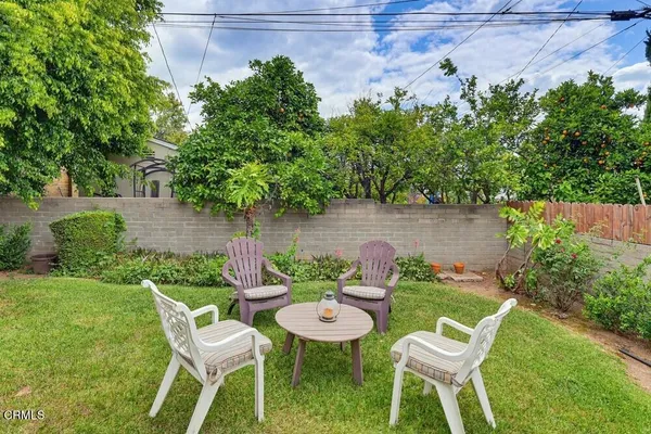 $3,800 | 1608 North Grand Oaks Avenue, Pasadena, CA 91104