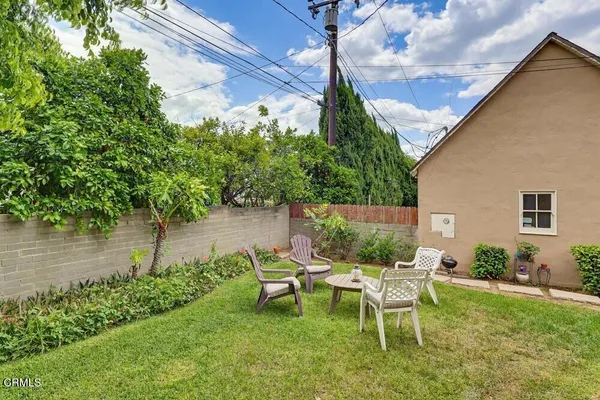 $3,800 | 1608 North Grand Oaks Avenue, Pasadena, CA 91104