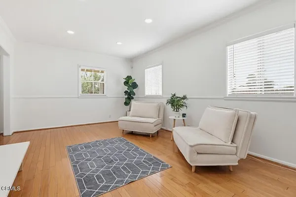 $3,800 | 1608 North Grand Oaks Avenue, Pasadena, CA 91104