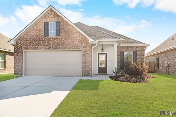 $305,000 | 40205 Maddie Drive, Prairieville, LA 70769